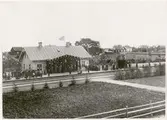 Bräkne-Hoby station vid konung Oscar II genomresa, troligen år 1905
Stationen hette tidigare Hoby.Station anlagd 1889. Namnändrat 1.10.1899.