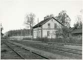 Ekeby station vid nedläggningen av bandelen Billesholm-Landskrona 29/5-1960.
Stationen byggd av LEJ 1875 .Envånings stationshus i tegel .
LEJ , Landskrona - Engelholms Järnväg