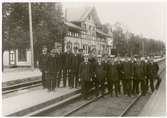 Personalen som arbetade på Emmabodas järnvägsstation under 1900 talet.