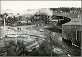 Ostkustbanans, OKB, lokstall vid Gävle södra på 1950-talet. Uppsala - Gävle Järnvägs, UGJ, lokstall syns till vänster.