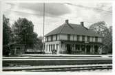 Stationen anlades 1874. 1934 ombyggdes stationshuset.