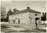Stationshus, tvåvånings i tegel, uppfört 1939.