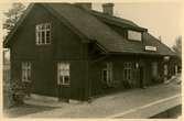 Hållplats anlagd 1890, station 1917.