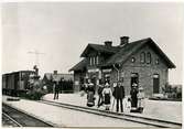 Stationen öppnades 1888-11-13. Stationshus med en och en halv våning. Moderniserades 1941. Nedlagd 1978. 
FVÖJ lok 2. Loket Gustaf Wasa, lillverkades 1875 av Nohab, tillverkningsnummer 61. Skrotades 1929.