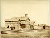 Stationen öppnades för allmän trafik 2 dec 1866.