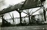 Plattform och vagnar efter explosionen av ett tyskt ammunitionståg på Avesta Krylbo station. Krylbosmällen.