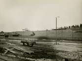 Svartön.Nedre bangården under byggnad.
Freja kranen uppförd 1901.
Kranen hade en 110 meter lång arm och var 39 meter hög.