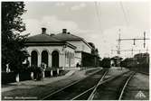 Kopia av vykort föreställande Motala stationsområde.