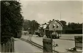 Station öppnad 1897 för allmen trafik. All trafik på banan lades ner 1939 då lastbilarna hade tagit över transporterna, undantaget var transporter av grus mellan Berg-Nättraby som fortsatte till 1946. Banan började rivas och inget fanns kvar efter 1949.