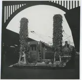 Stenparti vid stoppbockarna på Stockholms Central med träd.