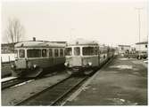 Ulricehamn station, på spåret rälsbussarna Statens Järnvägar  SJ Y7 1169 och SJ Y7 1246.