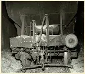 Statens Järnvägar, SJ Mas malmvagn skadad efter urspårning den 17/4 1956 på sträckan mellan Vassijaure och Hundalen.