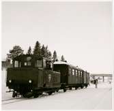 Norra Hälsingslands Järnväg, NHJ, SJ 263 Z4p tillverkad 1951, SJ 338 Personvagn, Sista tåget i Vattrångsbyn 1962.