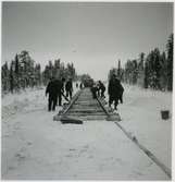 Rälsläggning längs sträckan Sorsele - Jokkmokk.