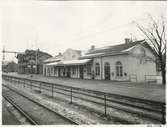 Laxå station. Exteriör mot bangården.