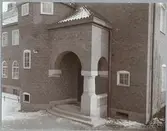 Liljeholms stationshus. Entrén till väntsal.