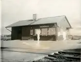 Håll- och lastplatsbyggnaden i Odensala.