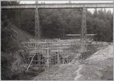 Brobygge över Brunnaån söder om Hedemora.