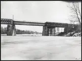 Bro över Dalälven vid Krylbo på linjen mellan Krylbo och Storvik.