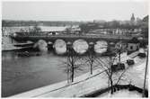 Tre broar över Ätran i Falkenberg. Närmast i bild Tullbron, stenvalvsbro från 1761, därefter den gamla järnvägsbron 1886-1937 och längst bort i bild den nya järnvägsbron 1936-2009.