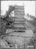 Brobygge över Öreälvsbron.