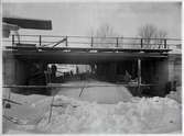 Vägportsbygge under bangården i Kristinehamn 1923.