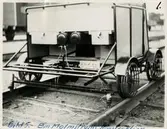 Smörjanordning monterad på dressin.