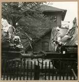 Tankvagnar med natronlut efter urspårning med godståg.
Statens Järnvägar, SJ Q12 502782.