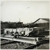 Skador på A-vagnens löpboggie efter olycka vid hållplatsen Arket 1951.