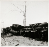 Godsvagnar med malm som har vält efter olycka i Nattavaara september 1953.