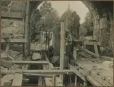 Dubbelspårsbyggnaden mellan Alingsås - Olskroken. Bron över Säveån södra brohalvan. Nedslagning av spånt.