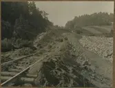 Dubbelspårsbyggnaden mellan Alingsås - Olskroken. Sjunknigen på banvallen.