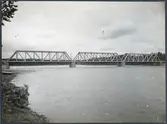 Bro över Hårkan. 3 spann à 40.0 meter