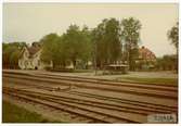 Västergötland - Göteborgs Järnväg, VGJ, Trafikplats anlagd 1899. Stationshus i en och en halv våning i trä. Moderniserad 1939 och renoverad 1949.