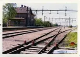 Stationen öppnad 1885 av Skåne - Hallands Järnväg, SHJ. Stationshuset är ett tvåvåningshus i tegel. Övergick till  till SJ 1896. Elektrifierad 1937. Persontrafiken nedlagd 1972, godstrafiken 1992.