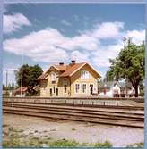 Station anlagd 1875. En- och enhalvvånings stationshus i trä .
NSJ , Nybro - Sävsjöströms Järnväg