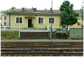 Stationen anlades 1927 . Ny lokstation anlades här 1927. 
Envånings stationshus