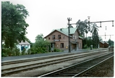 Litet envånings stenhus lika Gistadtypen .Stationen anlades 1873. En- och enhalvvånings stationshus i tegel.