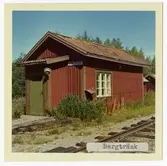 Lastplats med liten träkur.Lastplats öppnad 1917-08-02.