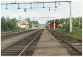 Trafikplats med en- och enhalvvånings stationshus. Mekanisk växelförregling. Från stationen går en linbana till Ulfshytte Järnverk för transport av trävaror från eget sågverk Till 1894-10-01 var namnet SKRÄCKA .Namnet skrevs också ULFSHYTTAN.