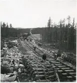 Banbyggnad Inlandsbanan.
Rälsläggning vid Jokkmokk.