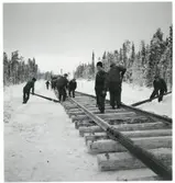 Banbyggnad Inlandsbanan.
Rälsläggning vid Jokkmokk.