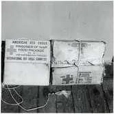 Röda korsets paket till krigsfångar.