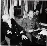 Sammanträde miltär järnvägstjänst.