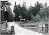Plankorsning i Edåsa.
Persontrafiken lades ner 28 maj 1961.
Bandelen lades ner 1 sep 1967.