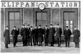 Stationspersonal med stationsinspektor Theodor Rytoft i Klippan.