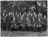 Gruppfoto av uniformerad personal, Stockholm Central.