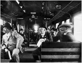 Interiör personvagns Statens Järnvägar, SJ Co5, 1901-års modell.
Statsbanornas tjänstemannaförenings tågresa till ångfartyg 