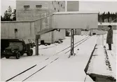 Lastplatsen vid Idkerbergets gruva med berglaven den främre och personlaven den bortre, 1964.