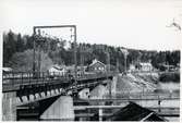 Svängbara järnvägsbron vid Stäket efter elektrifiering, på sträckan mellan Stäket och Kungsängen.
